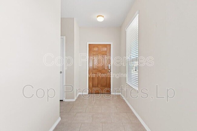 Building Photo - 3811 Quiet Pine