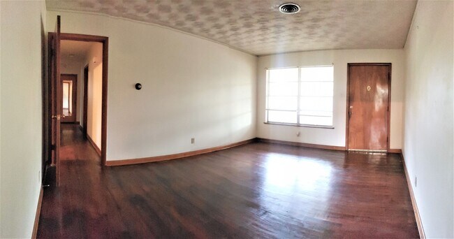 Building Photo - 5305 Ammons St