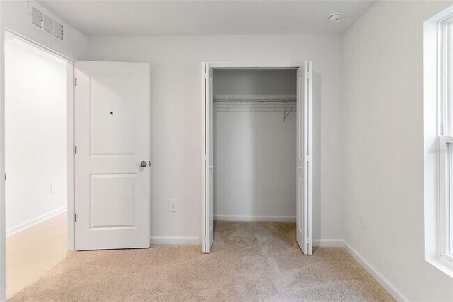 Building Photo - 4821 Katrina Dr