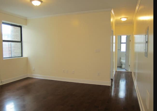 Primary Photo - W. W 148th St