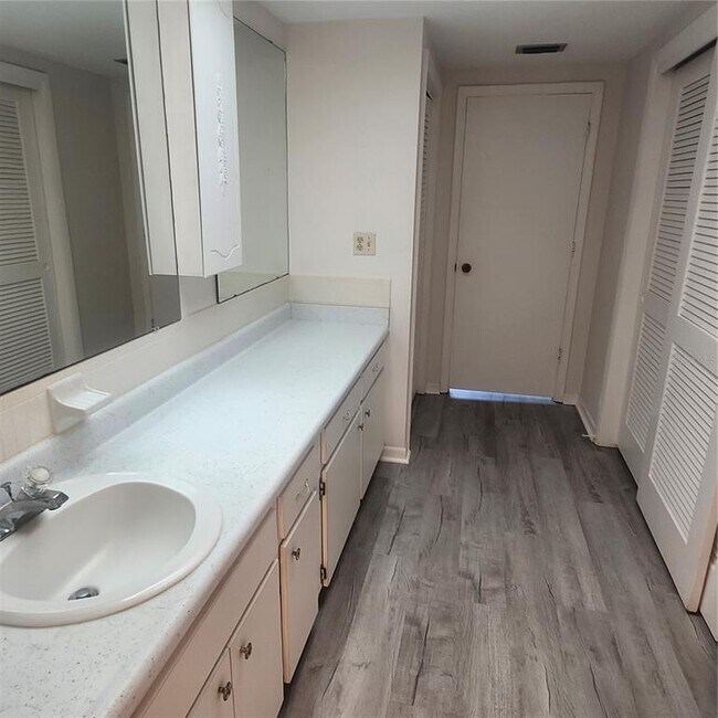 Building Photo - 675 S Gulfview Blvd