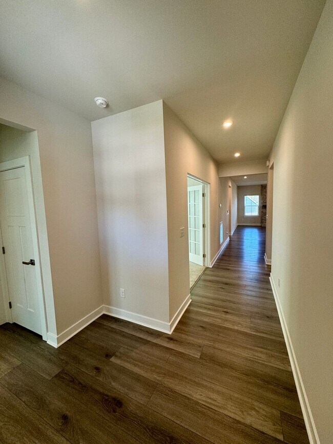 Building Photo - Beautiful, 3BR/3BA, Ranch with Bonus Room in Harrisburg