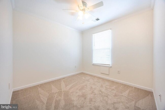 Building Photo - 616 Warbler Walk