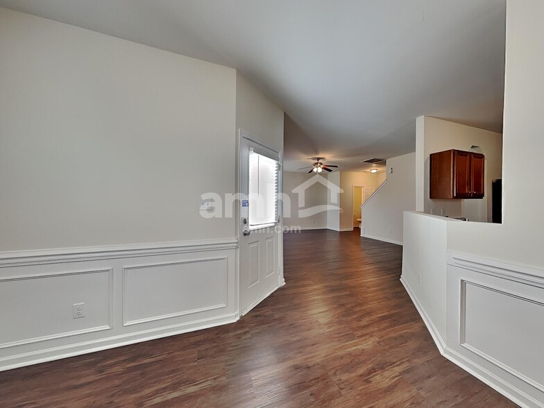 Building Photo - 2321 King Malcolm Ln