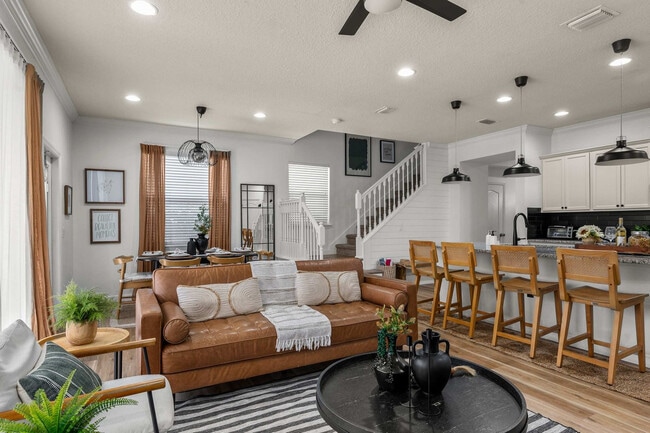 Building Photo - 1978 Majorca Dr