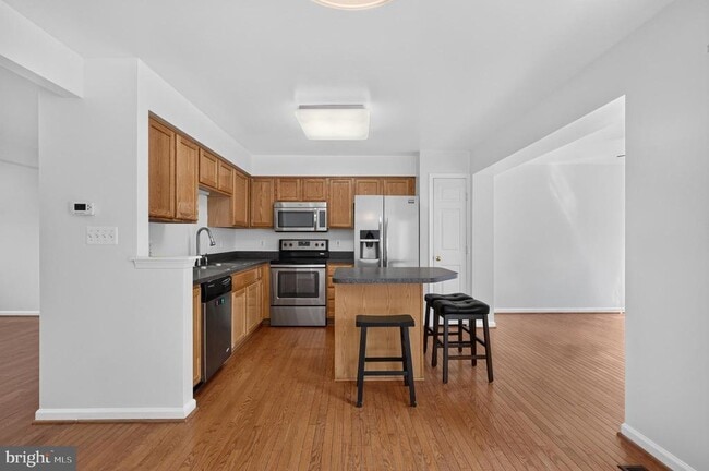 Building Photo - 15044 Gaffney Cir