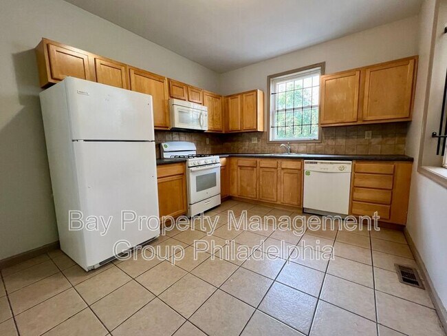 Building Photo - 2154 N Carlisle St