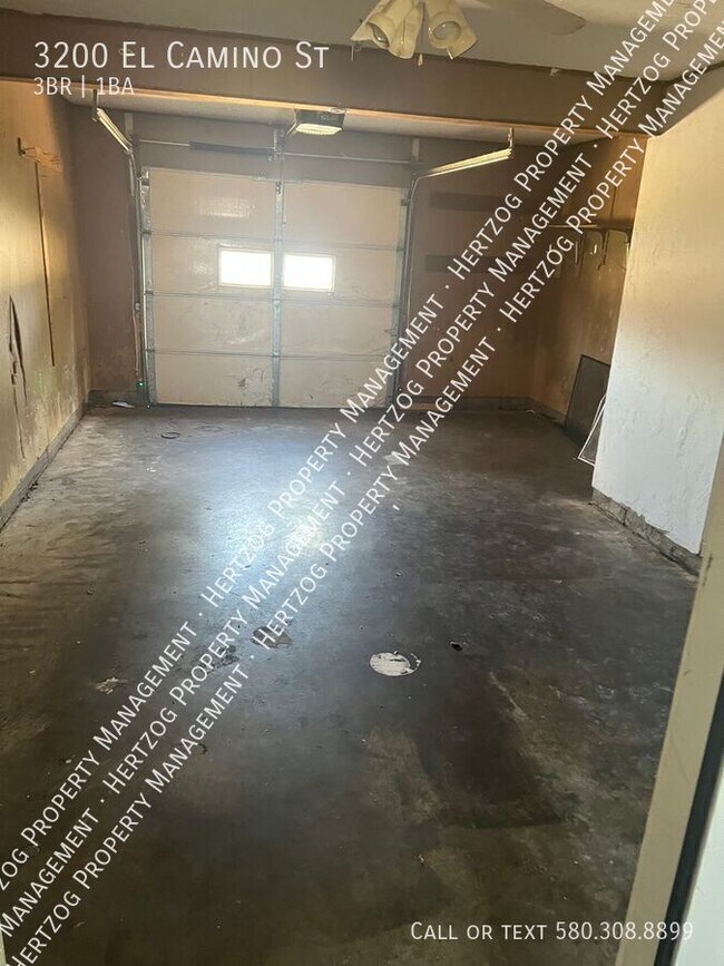 Building Photo - 3200 El Camino St