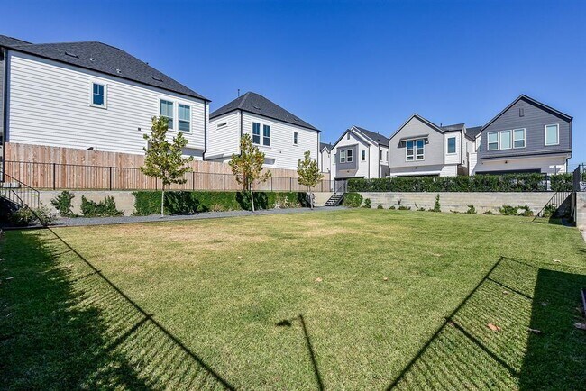 Building Photo - 4611 Lavatera St