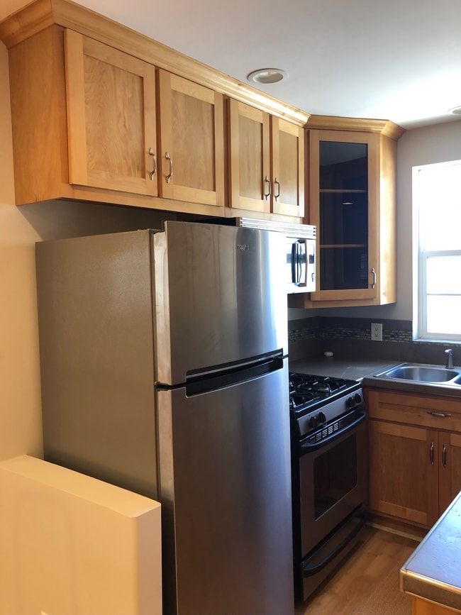 Building Photo - 1609 W 253rd St