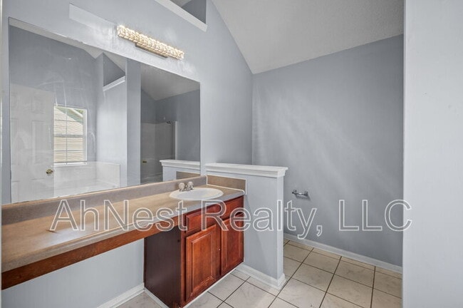 Building Photo - 7227 Teakwood Pl