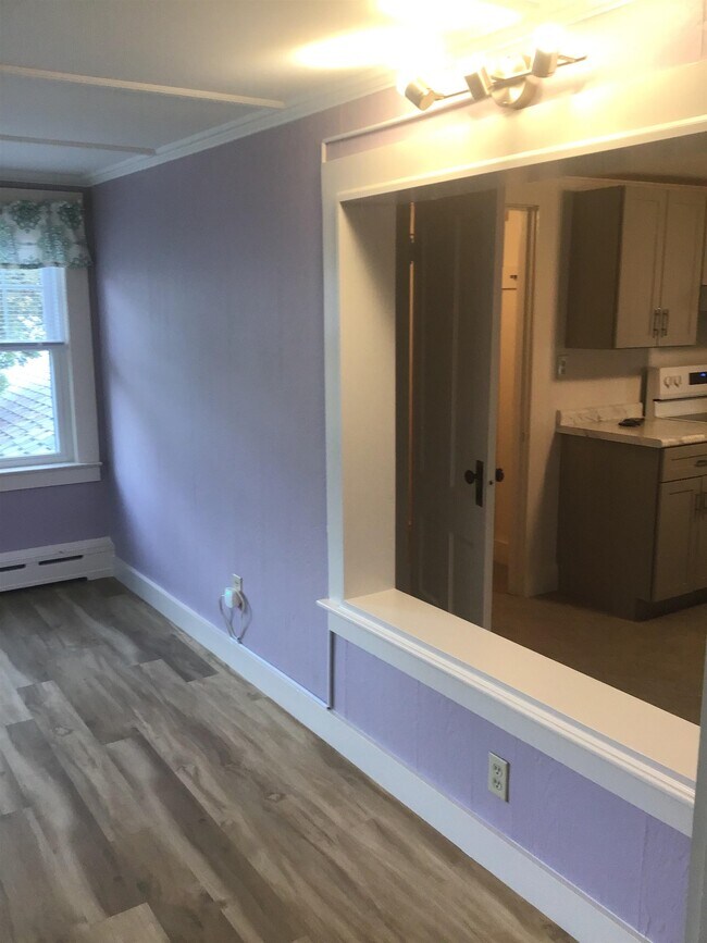 Building Photo - 132 Pine St