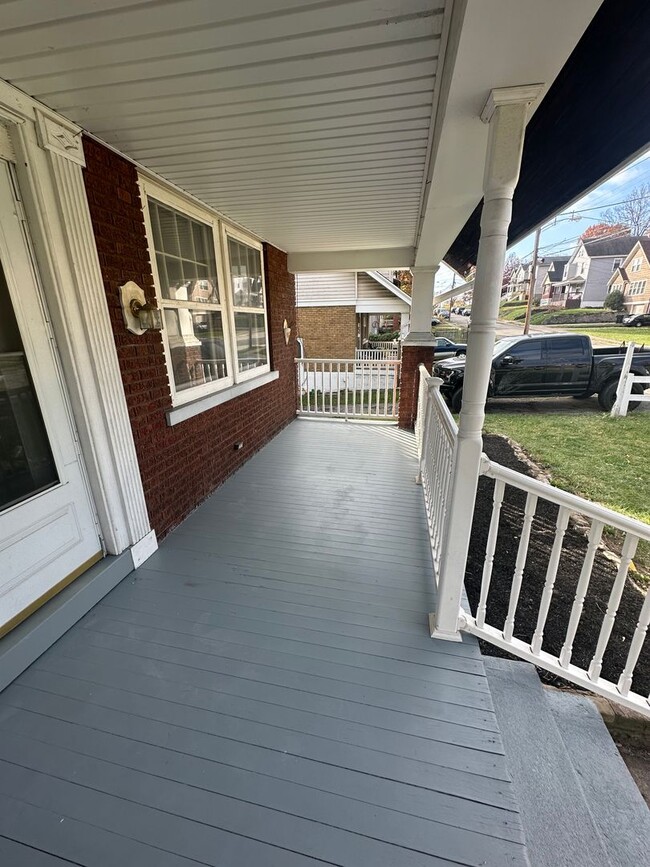 Building Photo - WEST PRICE HILL- Newly updated 3 bed, 1.5 ...