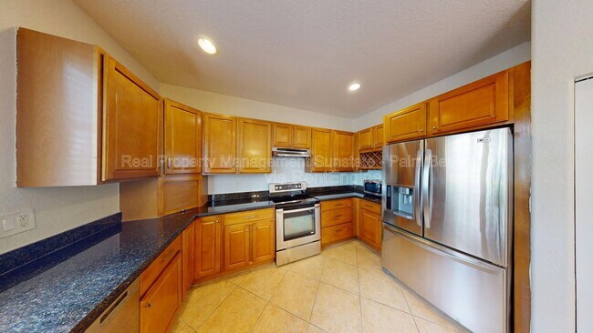 Building Photo - 6786 Aliso Ave