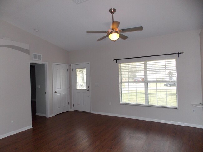 Building Photo - 7178 N Ireland Dr