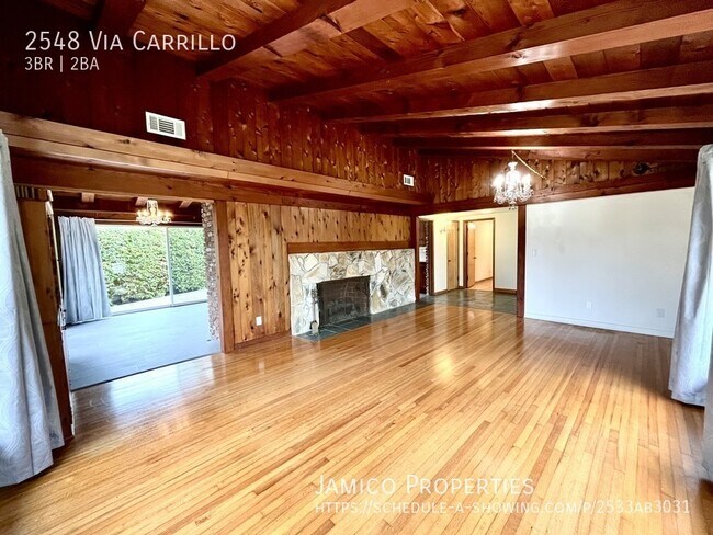Building Photo - 2548 Vía Carrillo