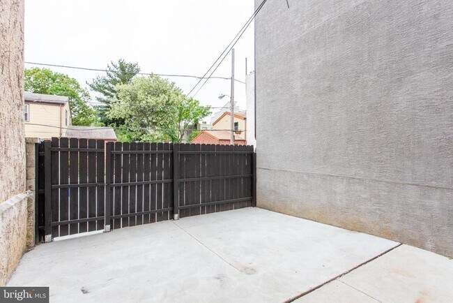 Building Photo - 2120 Ellsworth St