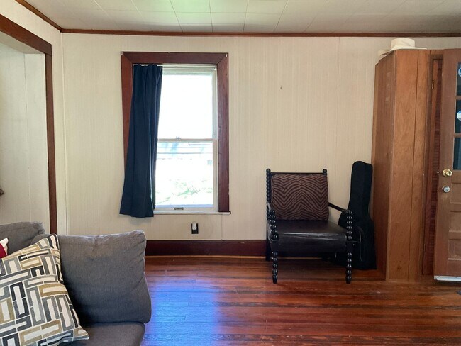 Building Photo - 1306 S Grant St