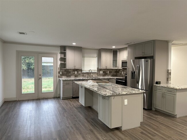 Building Photo - 6646 Limestone St