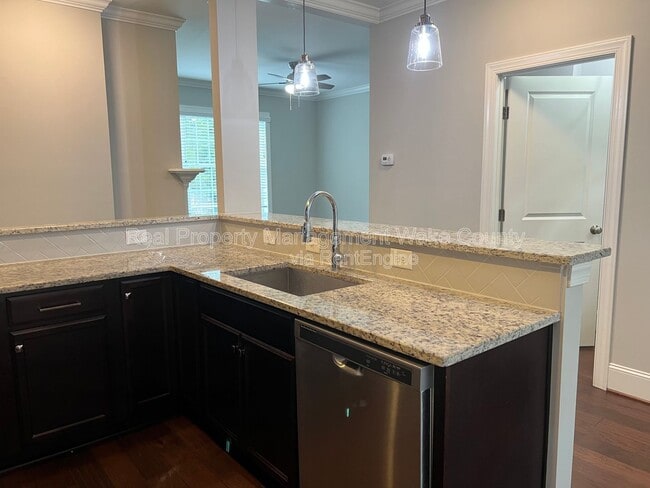 Building Photo - 2805 Plumfield Pl