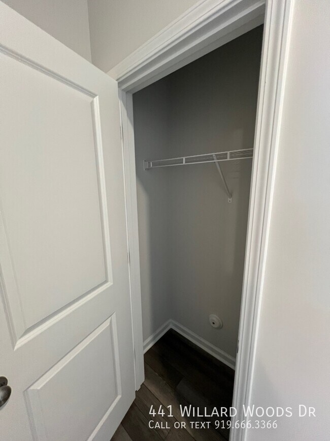 Building Photo - 441 Willard Wds Dr