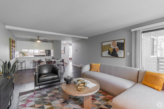 Interior Photo - Veri on Cascade