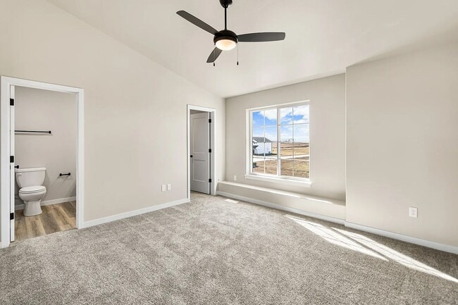 Building Photo - Beautiful Spacious Newly Built Townhome