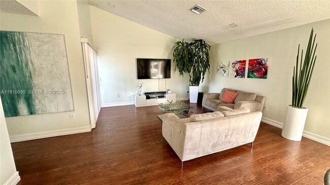 Building Photo - 528 SW 166th Terrace