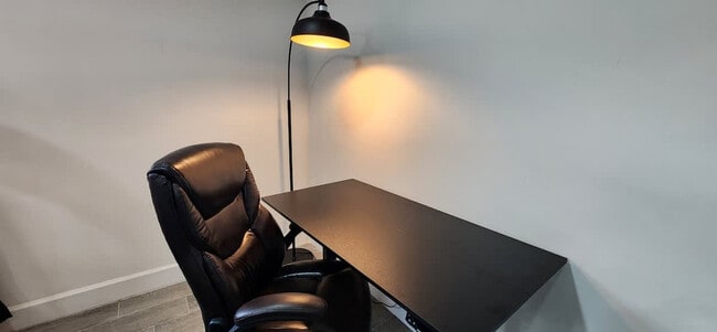 Building Photo - 3603 Zoch Ln