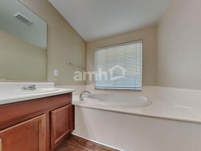 Building Photo - 14954 W Charter Oak Rd