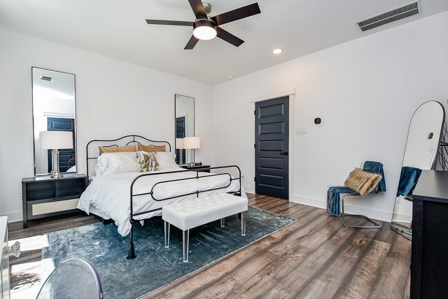 Building Photo - 950 Ford Pines Ln