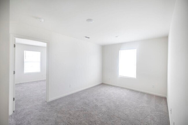 Building Photo - 134 Price Ml Trl