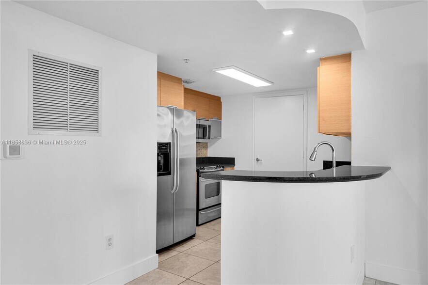 Building Photo - 1881 79th Street Cswy