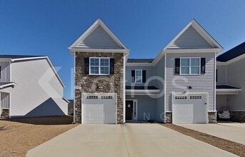 Building Photo - 3717 Oak Leaf Wy