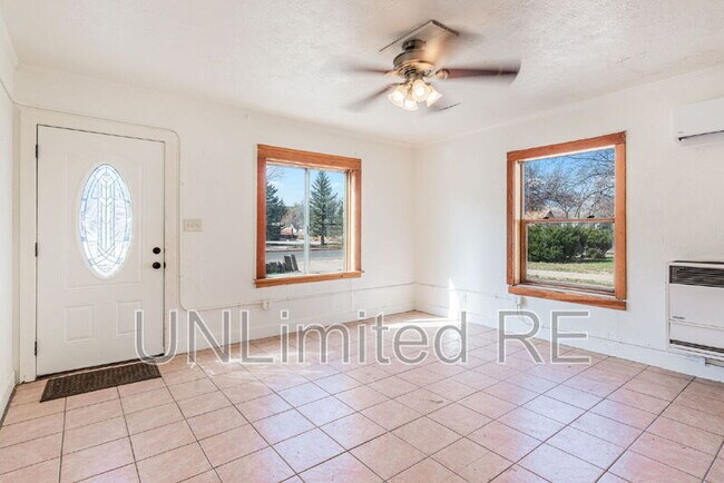 Building Photo - 306 S Humphreys St