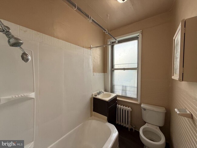 Building Photo - 1504 S Dover St