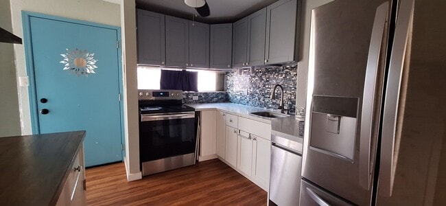 Building Photo - 2br - 2bd/1bth Two Stories | West Maui Tra...