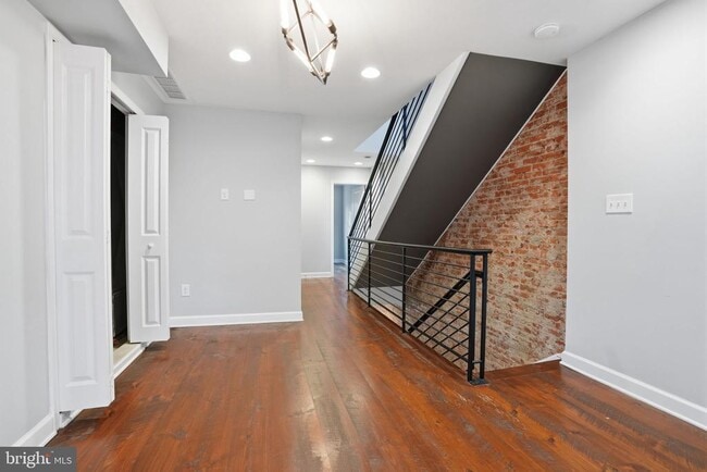 Building Photo - 2407 Grays Ferry Ave