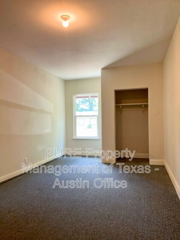Building Photo - 1301 Clearfield Dr