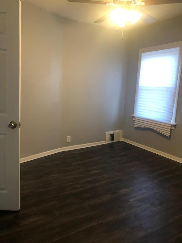Building Photo - 11218 S Parnell Ave