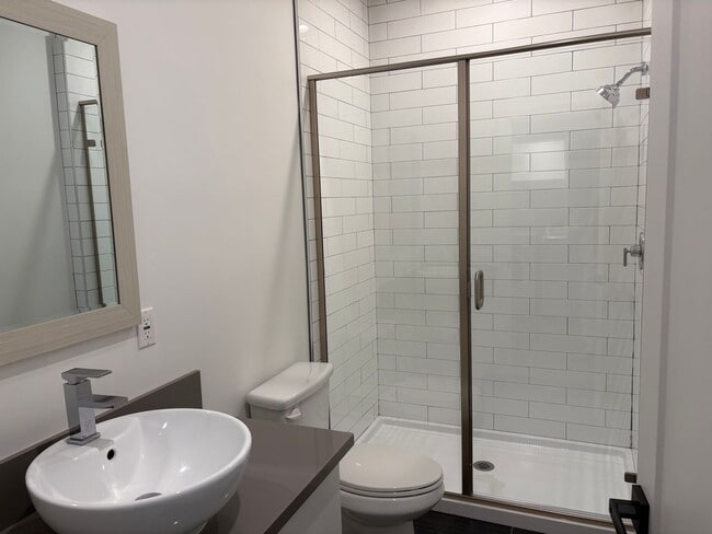 Building Photo - Luxury 3+3 Townhome in prestigious Crescen...
