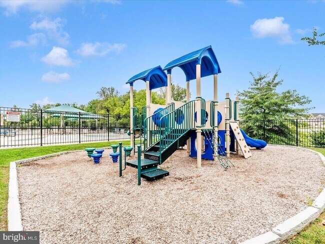 Building Photo - 9374 Seney Ln