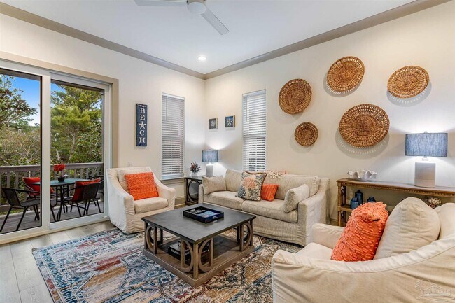 Building Photo - 70 Marthas Ln