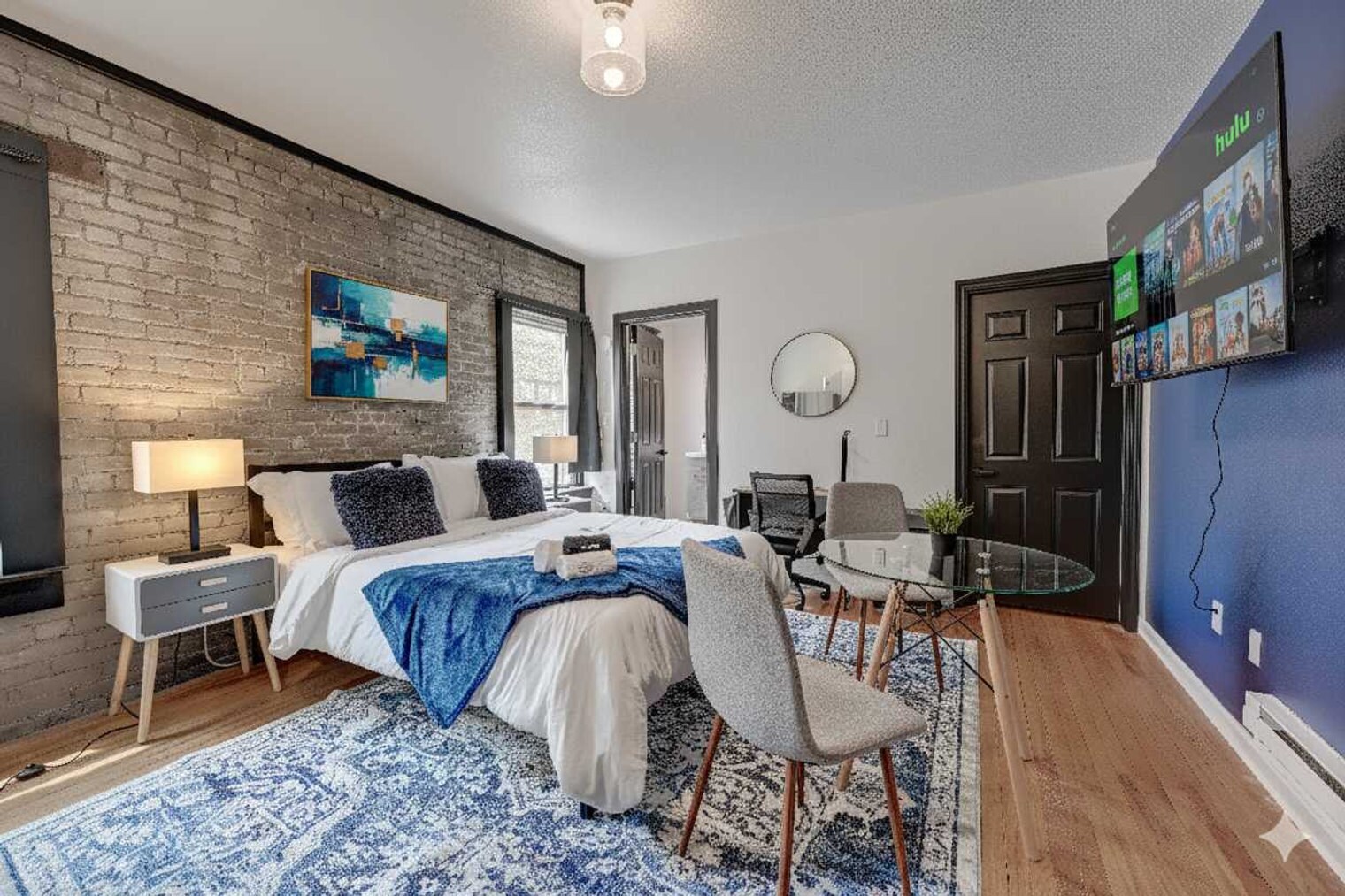 Building Photo - 1925 N Prospect Ave