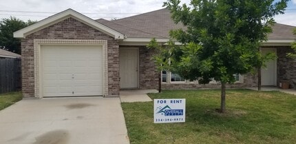 Building Photo - 4606 Waterproof Dr