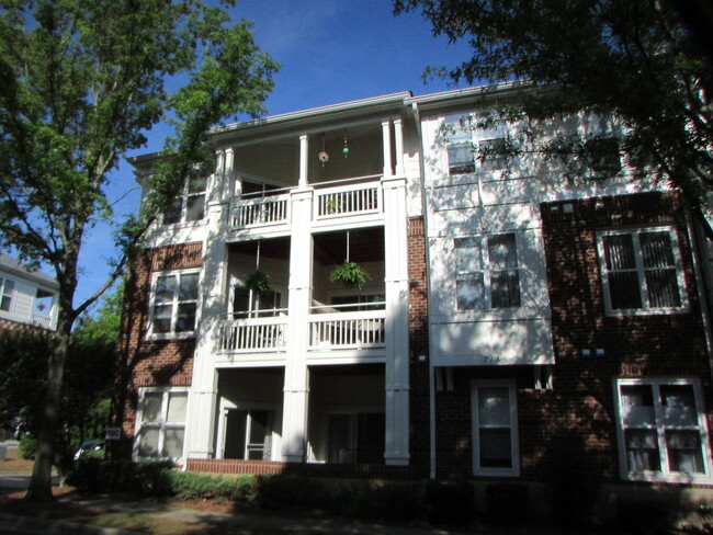 Primary Photo - Davidson Condo With Lake Access