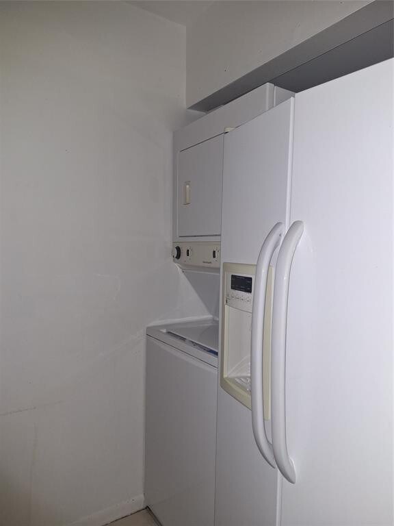 Building Photo - 10037 Winding Lake Rd