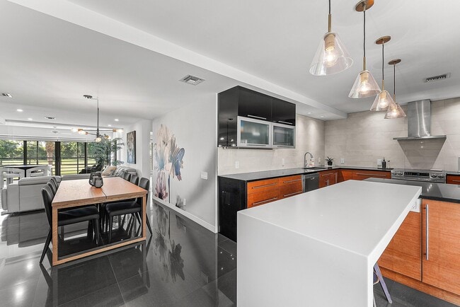 Building Photo - 3804 N Quail Ridge Dr