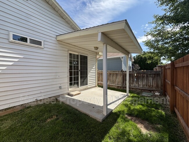 Building Photo - 688 S Gamay Ln