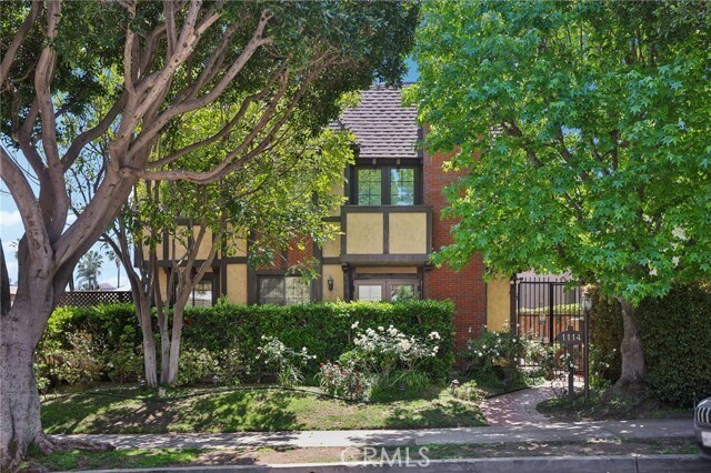 Building Photo - 1114 20th St